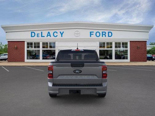 2025 Ford Maverick Lobo Standard