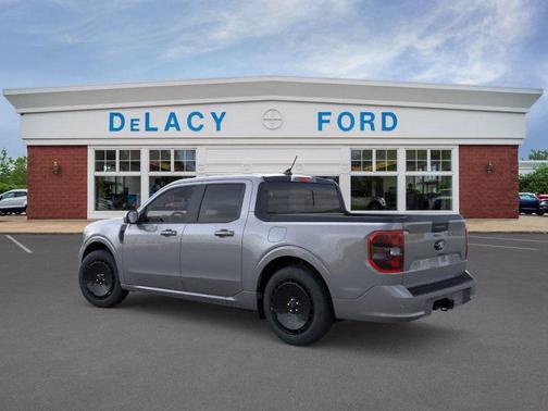 2025 Ford Maverick Lobo Standard