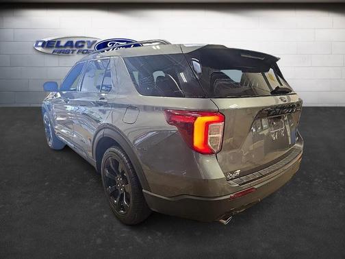 2022 Ford Explorer ST-Line
