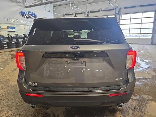 2022 Ford Explorer ST-Line
