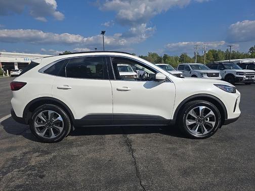 2024 Ford Escape Platinum