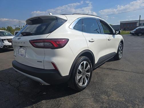 2024 Ford Escape Platinum