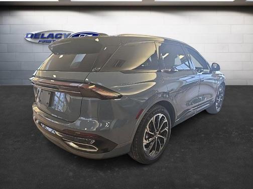 2025 Lincoln Nautilus Reserve