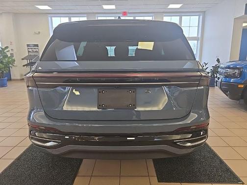 2025 Lincoln Nautilus Reserve