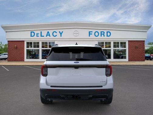 SPACE SILVER 2026 Ford Explorer ST-Line