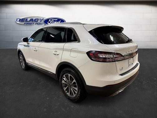 2021 Lincoln Nautilus Reserve