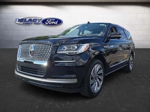 2024 Lincoln Navigator Premiere