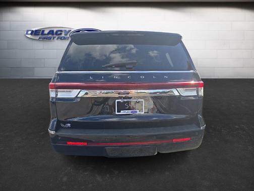 2024 Lincoln Navigator Premiere