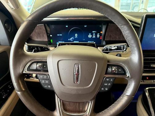 2024 Lincoln Navigator Premiere