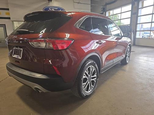 2021 Ford Escape SEL