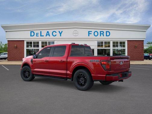 RUBY RED METALLIC TINTED CC 2026 Ford F-150 XLT