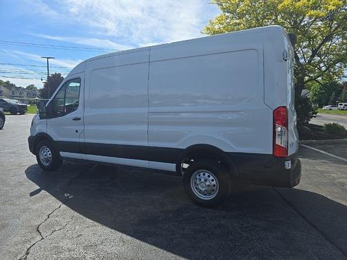 OXFORD WHITE 2024 Ford Transit-250 Base