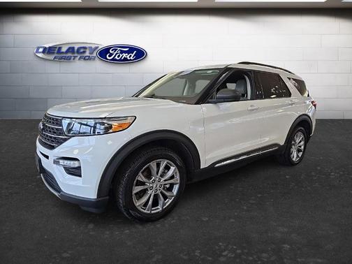 STAR WHITE MET TRI-COAT 2023 Ford Explorer XLT