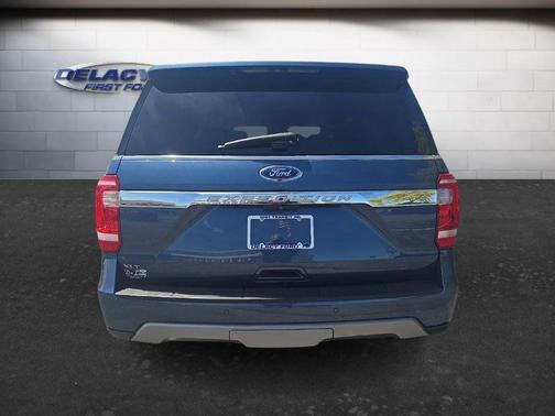 BLUE METALLIC 2019 Ford Expedition XLT