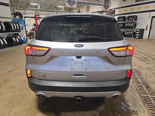 2022 Ford Escape Titanium