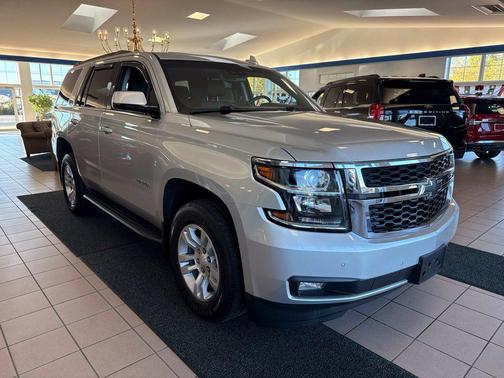 Silver Ice Metallic 2019 Chevrolet Tahoe LT