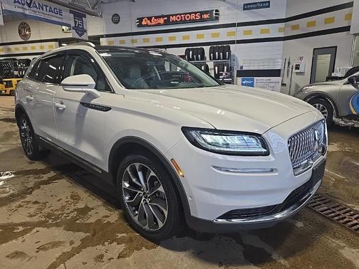 2022 Lincoln Nautilus Reserve