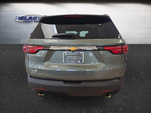Silver Sage Metallic 2023 Chevrolet Traverse LT Cloth