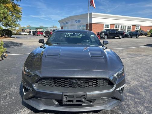 2020 Ford Mustang EcoBoost