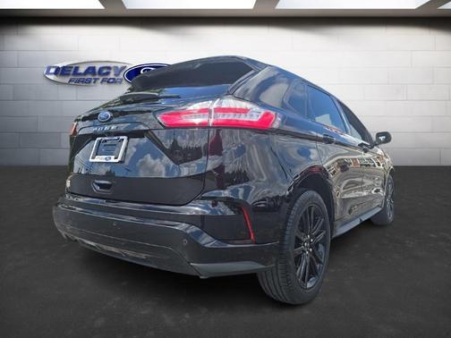 2023 Ford Edge ST Line