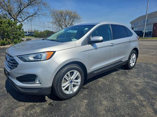 INGOT SILVER METALLIC 2019 Ford Edge SEL