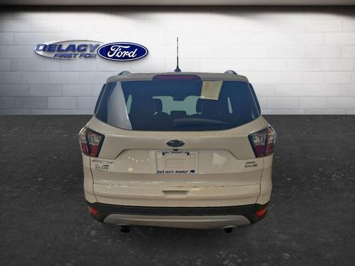 WHITE PLATINUM MET TRI-COAT 2018 Ford Escape SEL