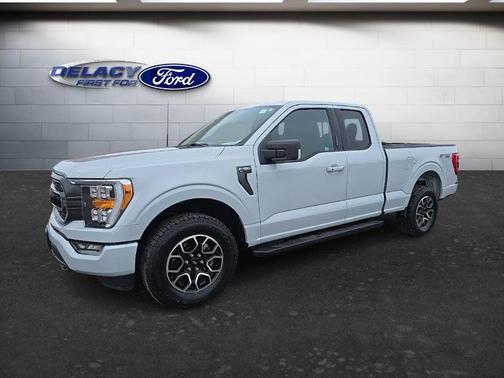 SPACE WHITE METALLIC 2022 Ford F-150 XLT