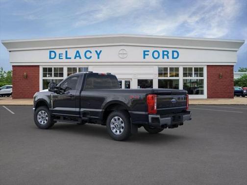 2025 Ford F-350 XLT