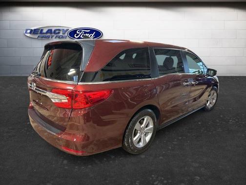 Deep Scarlet Pearl 2020 Honda Odyssey EX
