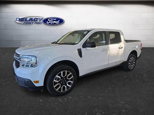 OXFORD WHITE 2024 Ford Maverick Lariat