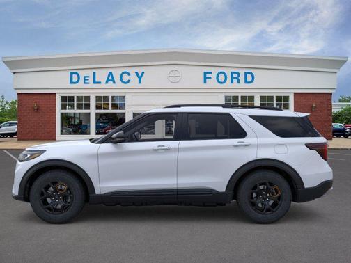 Space White Metallic 2026 Ford Explorer Tremor
