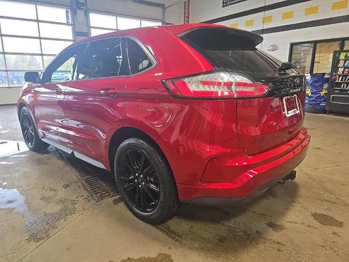 2022 Ford Edge ST Line