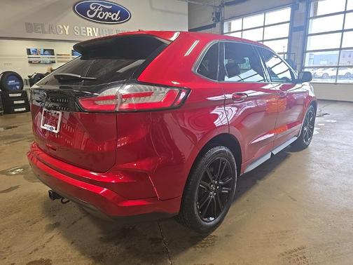 2022 Ford Edge ST Line