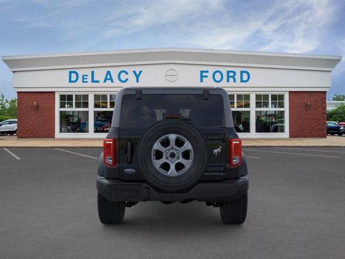 SHADOW BLACK 2026 Ford Bronco Big Bend