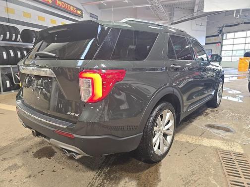 2022 Ford Explorer Platinum