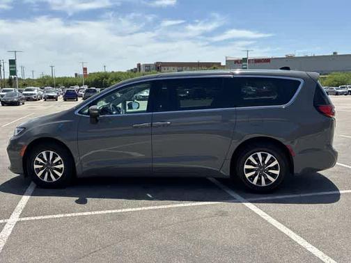 Ceramic Gray Clearcoat 2023 Chrysler Pacifica Hybrid Touring L