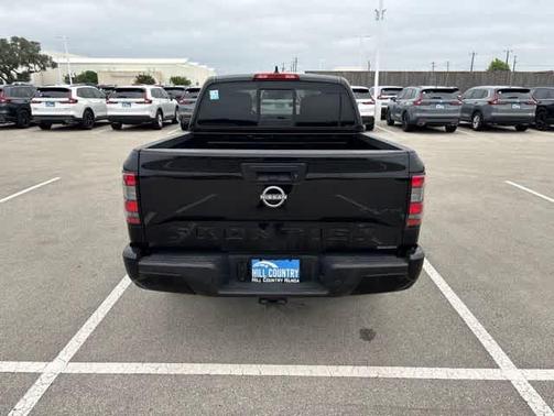 Black 2023 Nissan Frontier SV