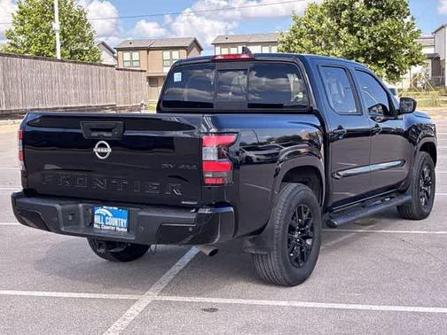 Black 2023 Nissan Frontier SV