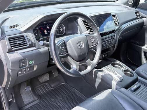 Crystal Black Pearl 2022 Honda Passport EX-L