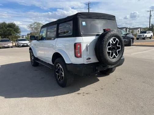 2022 Ford Bronco Outer Banks