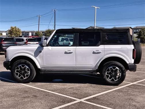 2022 Ford Bronco Outer Banks