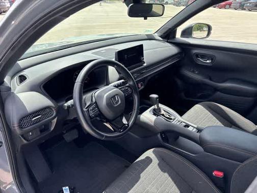 Urban Gray Pearl 2025 Honda HR-V Sport