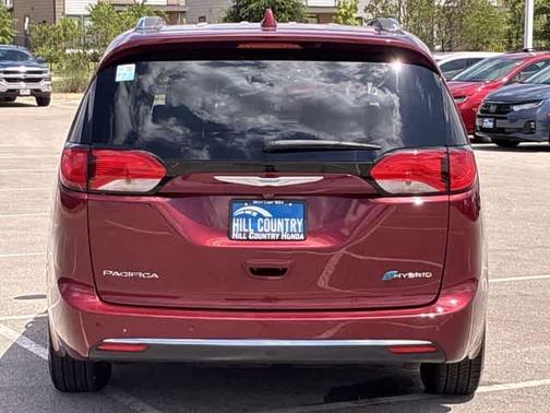 Velvet Red Pearlcoat 2020 Chrysler Pacifica Hybrid Limited
