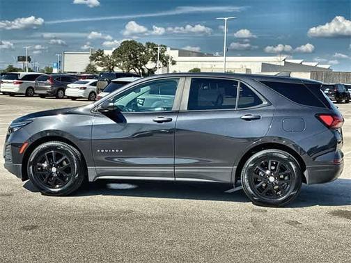 2022 Chevrolet Equinox LS