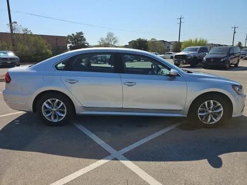 2017 Volkswagen Passat 1.8T S