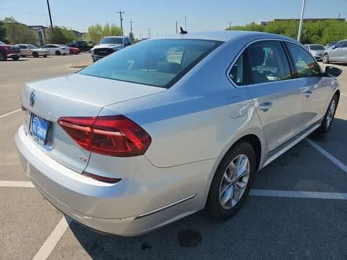 2017 Volkswagen Passat 1.8T S