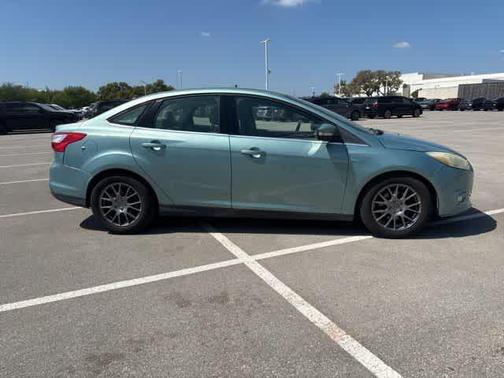 Frosted Glass 2012 Ford Focus SEL