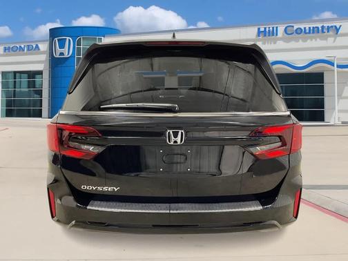 Crystal Black Pearl 2026 Honda Odyssey EX-L