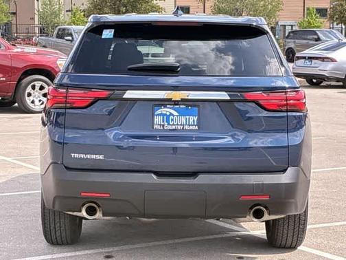 Northsky Blue Metallic 2023 Chevrolet Traverse LS