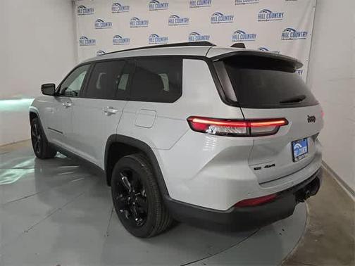 2021 Jeep Grand Cherokee L Laredo